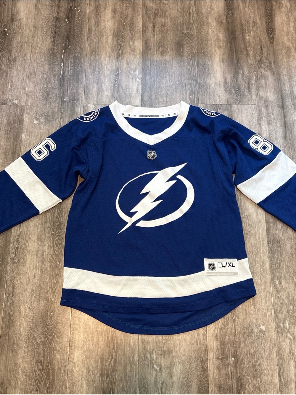 Tampa Bay Lightning Jersey Youth L/XL Blue NHL Hockey Home Sweater 86 Kucherov